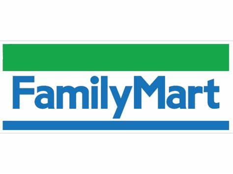 コンビニ　ファミリーマート仙台三百人町店（コンビニ）まで371m