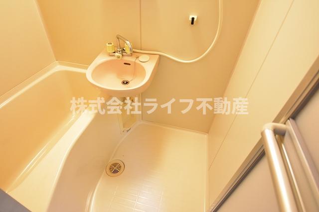 バス・シャワールーム　お風呂です