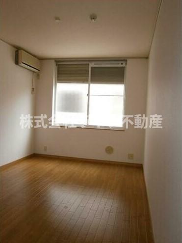 居室・リビング　居間です