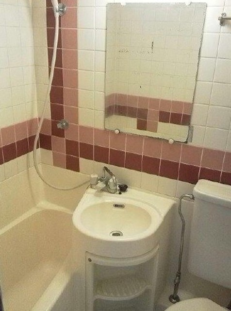 バス・シャワールーム　清潔感のあるバスルーム