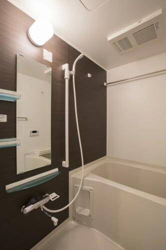 バス・シャワールーム　追い炊き機能付きです