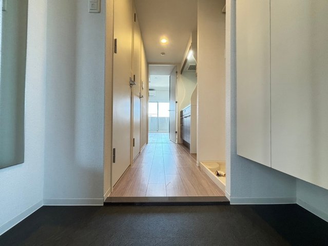 玄関　詳細は、RISUMO江坂本店までお問合せください♪