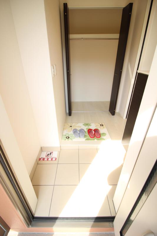 玄関　シューズボックス付き玄関