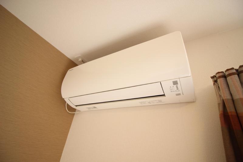 その他設備　リビングのエアコン