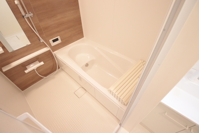 バス・シャワールーム　※別室の参考写真の為、現況優先です。