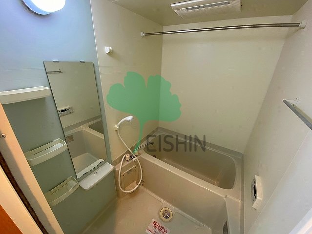 バス・シャワールーム　清潔感のある浴室です！