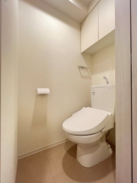 トイレ　～同施工会社参考写真～