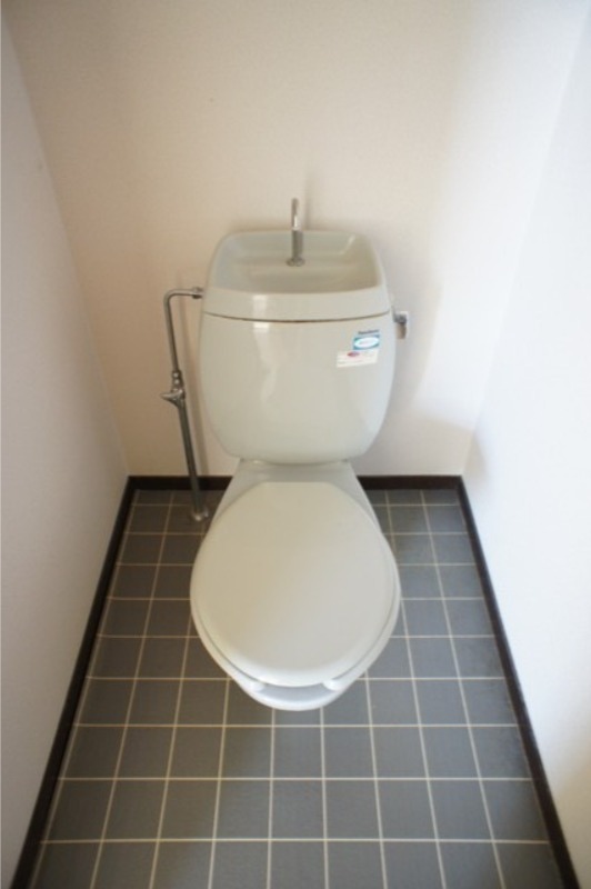 トイレ　図面と現状に相違がある場合には現状を優先