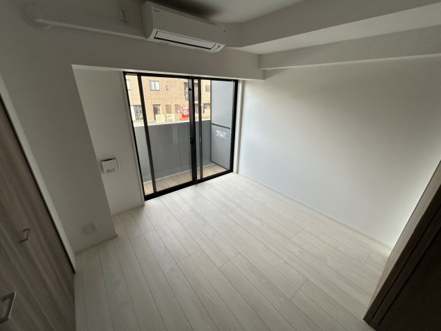 居室・リビング　参考写真別号室