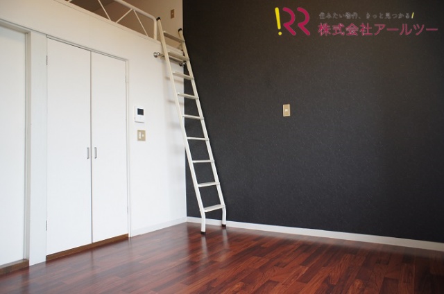 居室・リビング　洋室　ロフト付