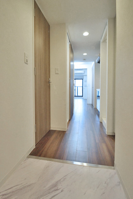 その他部屋・スペース　玄関からキッチンへの廊下スペース