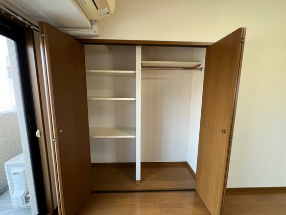 収納　※別部屋の写真です