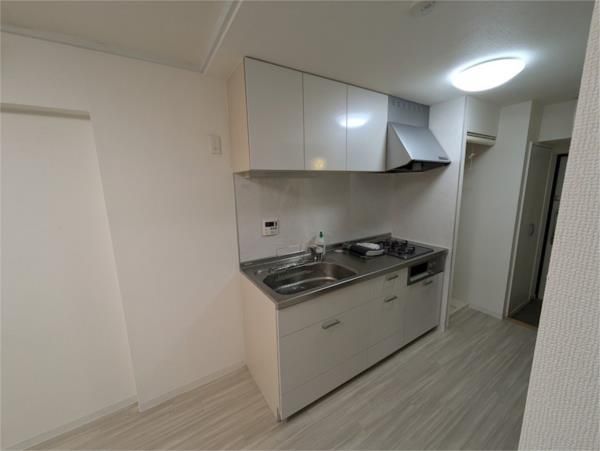 キッチン　※別部屋参考写真