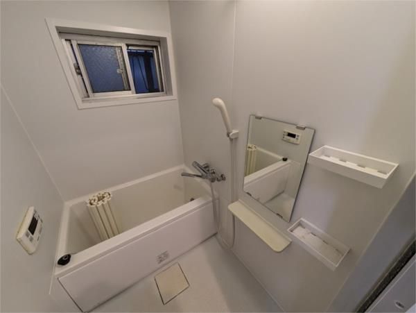 バス・シャワールーム　別部屋参考写真