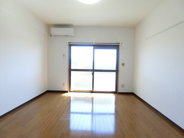 居室・リビング　イメージ406号室の写真