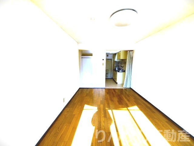 居室・リビング　ゆったり過ごせる居間です