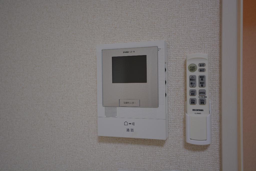 セキュリティ　カメラ付インターホン