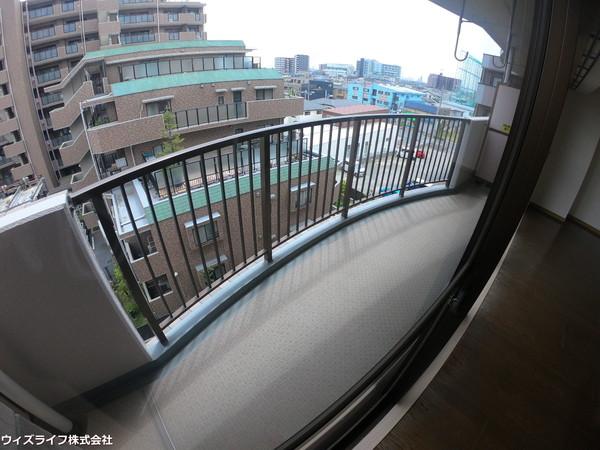 バルコニー　写真は同タイプの別のお部屋のものです。