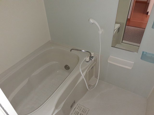 バス・シャワールーム　ゆったり過ごせるお風呂です