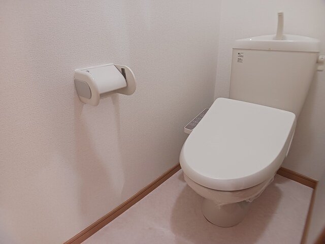 トイレ　落ち着いたトイレです