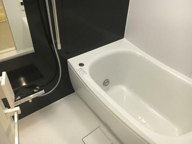 バス・シャワールーム　バス