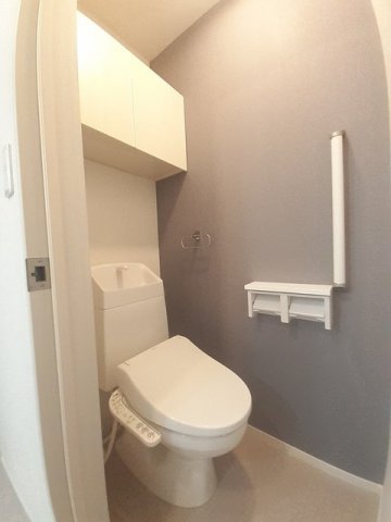 トイレ　落ち着いたトイレです