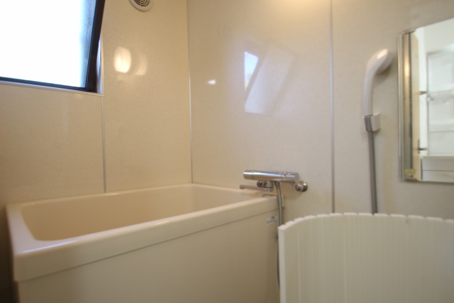 バス・シャワールーム　※別室の参考写真の為、現況優先です。