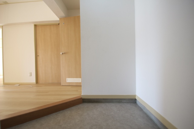 玄関　※別室の参考写真の為、現況優先です。