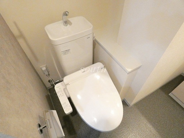 トイレ　ウォシュレット付きのトイレ