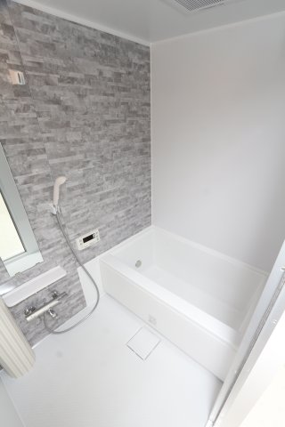 バス・シャワールーム　参考写真（同物件別部屋）