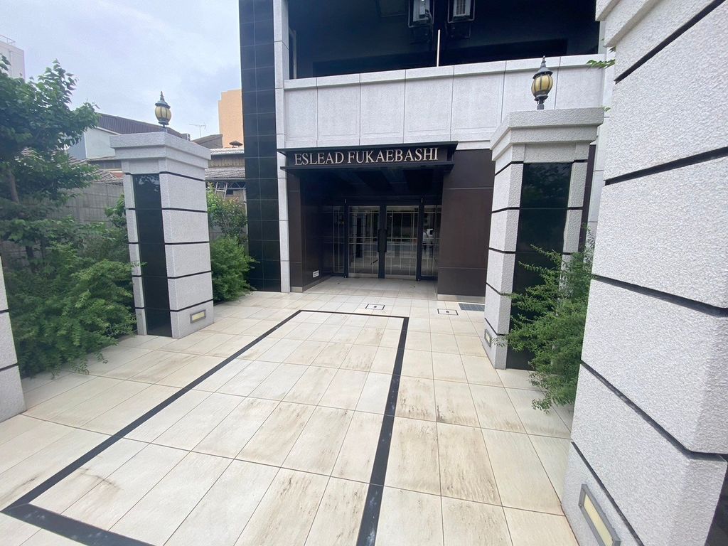 エントランス　エントランス