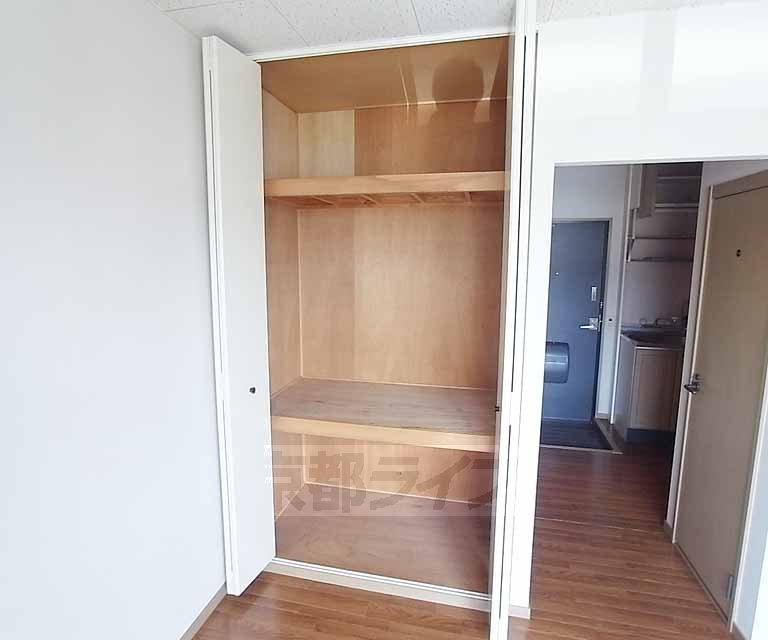 収納　縦に大きい収納です