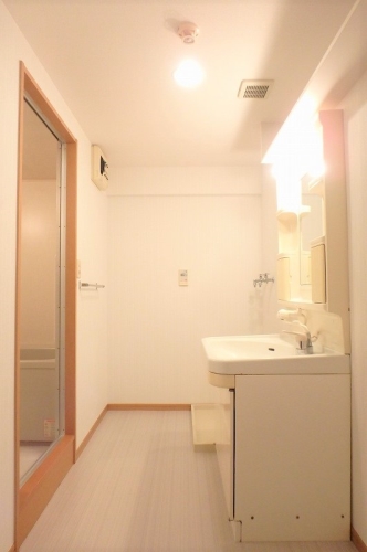 洗面設備　参考写真・現況優先