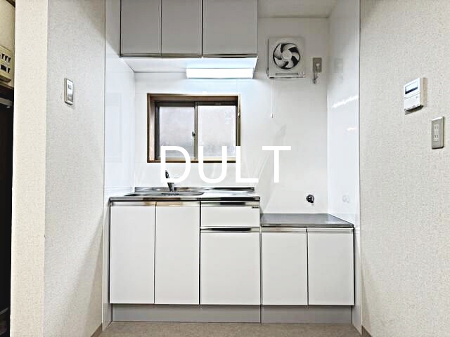 キッチン　キッチンです。