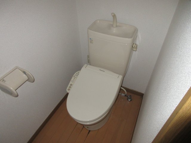 森谷マンションのトイレ写真