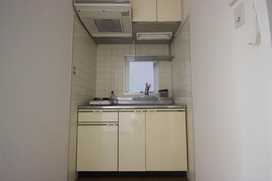 キッチン　※別部屋の写真です