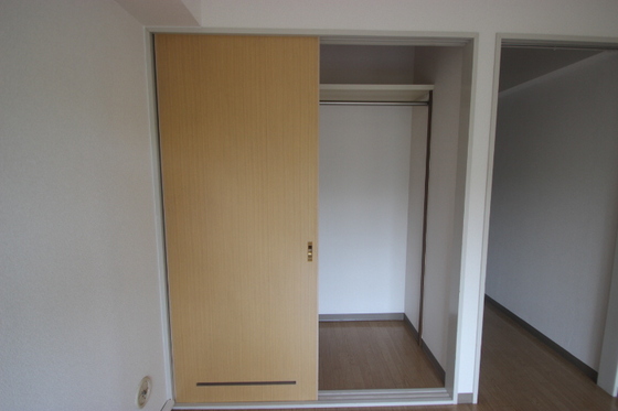 収納　※別部屋の写真です