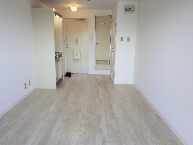 居室・リビング　７帖の洋室です。