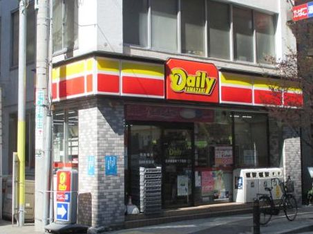 コンビニ　デイリーヤマザキ日本橋室町1丁目店（コンビニ）まで101m