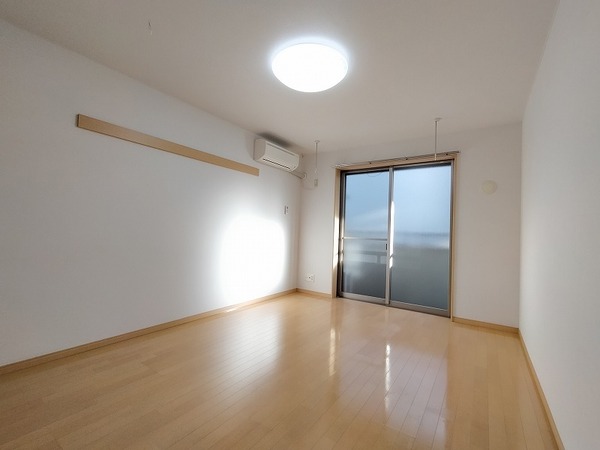 居室・リビング　★日当たりが良く、明るいリビング★