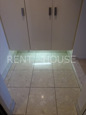 玄関　別号室の参考写真となります