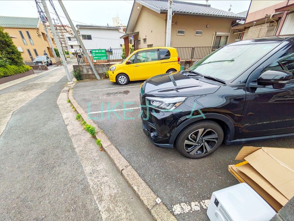 駐車場　駐車場