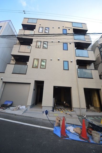 建物外観　★駅徒歩2分の駅近物件です★