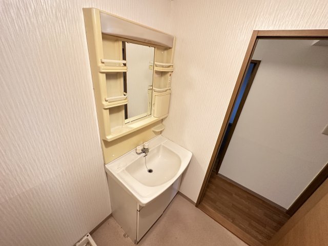 洗面設備　※クリーニング前