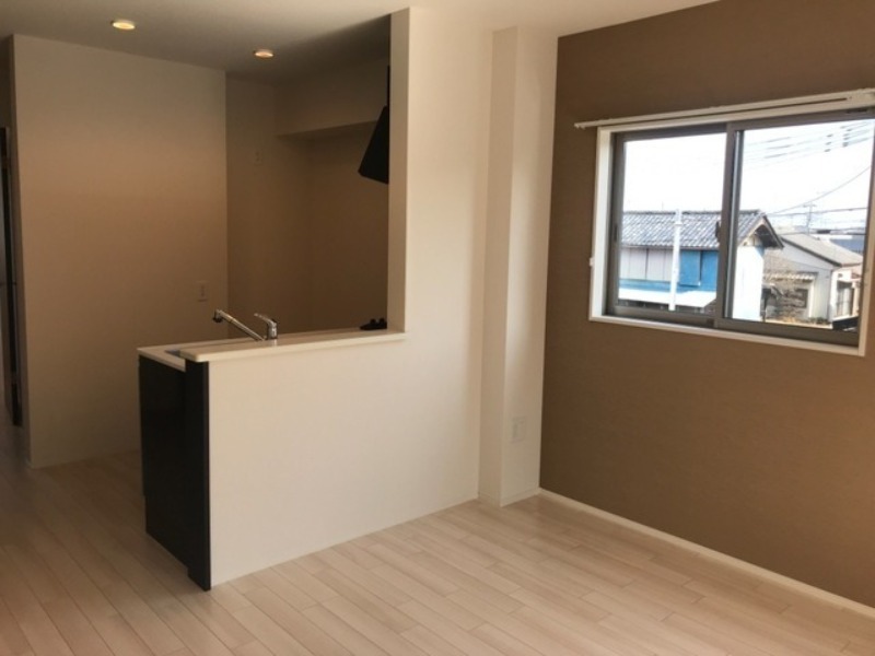 居室・リビング　図面と現状に相違がある場合には現状を優先