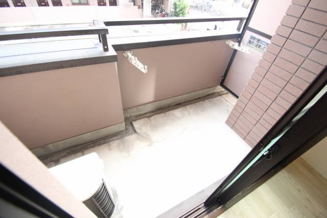 バルコニー　広々バルコニーです。