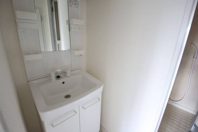 洗面設備　※写真は別室の参考です。現況優先