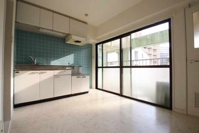 居室・リビング　※写真は別室の参考です。現況優先