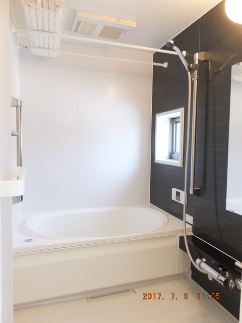 バス・シャワールーム　追焚可・浴室乾燥機あり