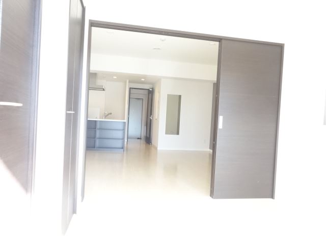 バルコニー　明るい居室